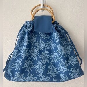 NWOT Blue Floral Women's Bag with Bamboo Handles by Soren Stitched in Style